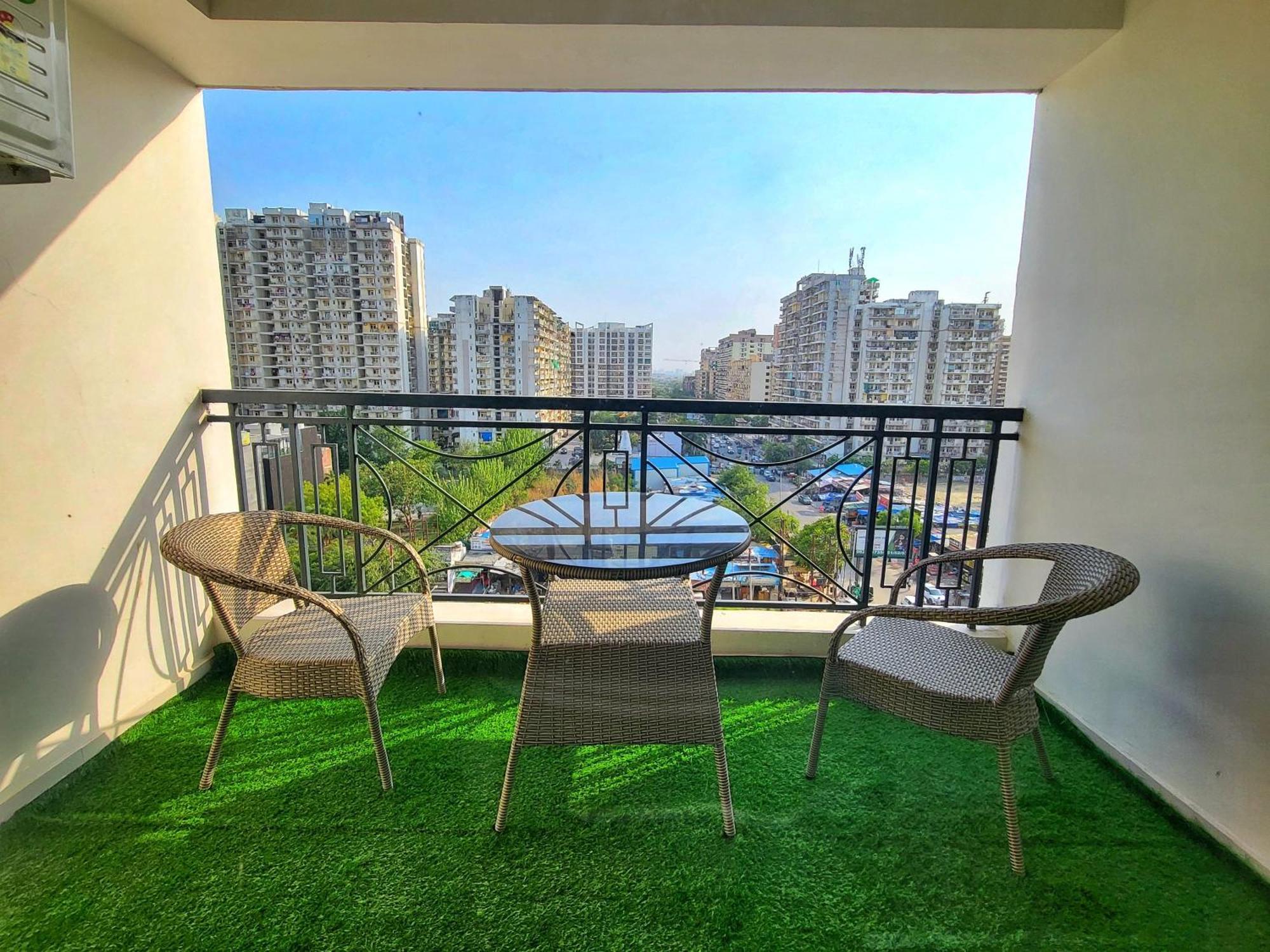 Studios By La Sentido Ghaziabad Exteriör bild