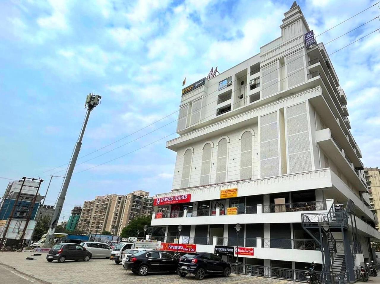 Studios By La Sentido Ghaziabad Exteriör bild